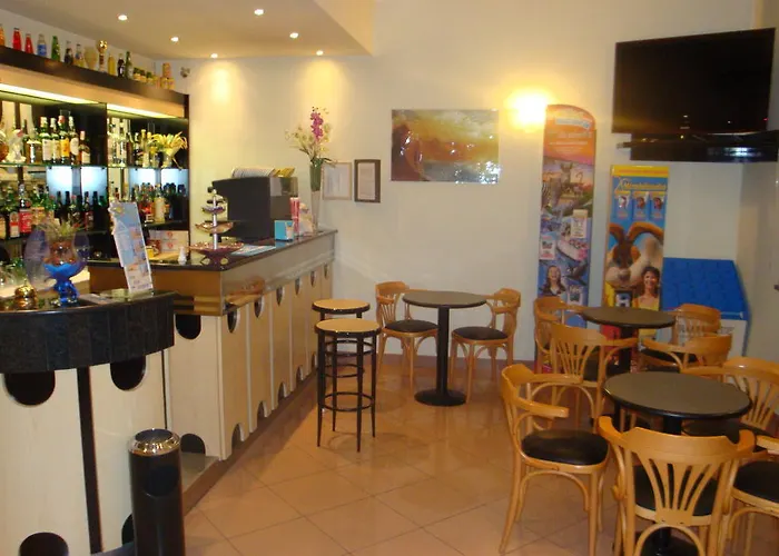 Vela Azzurra Hotel 2*