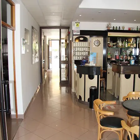 Vela Azzurra Hotell 2*