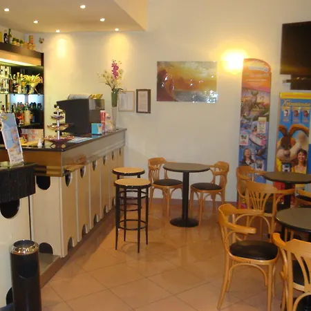 Vela Azzurra Hotel 2*