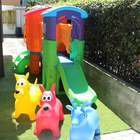 Vela Azzurra Hotel 2*